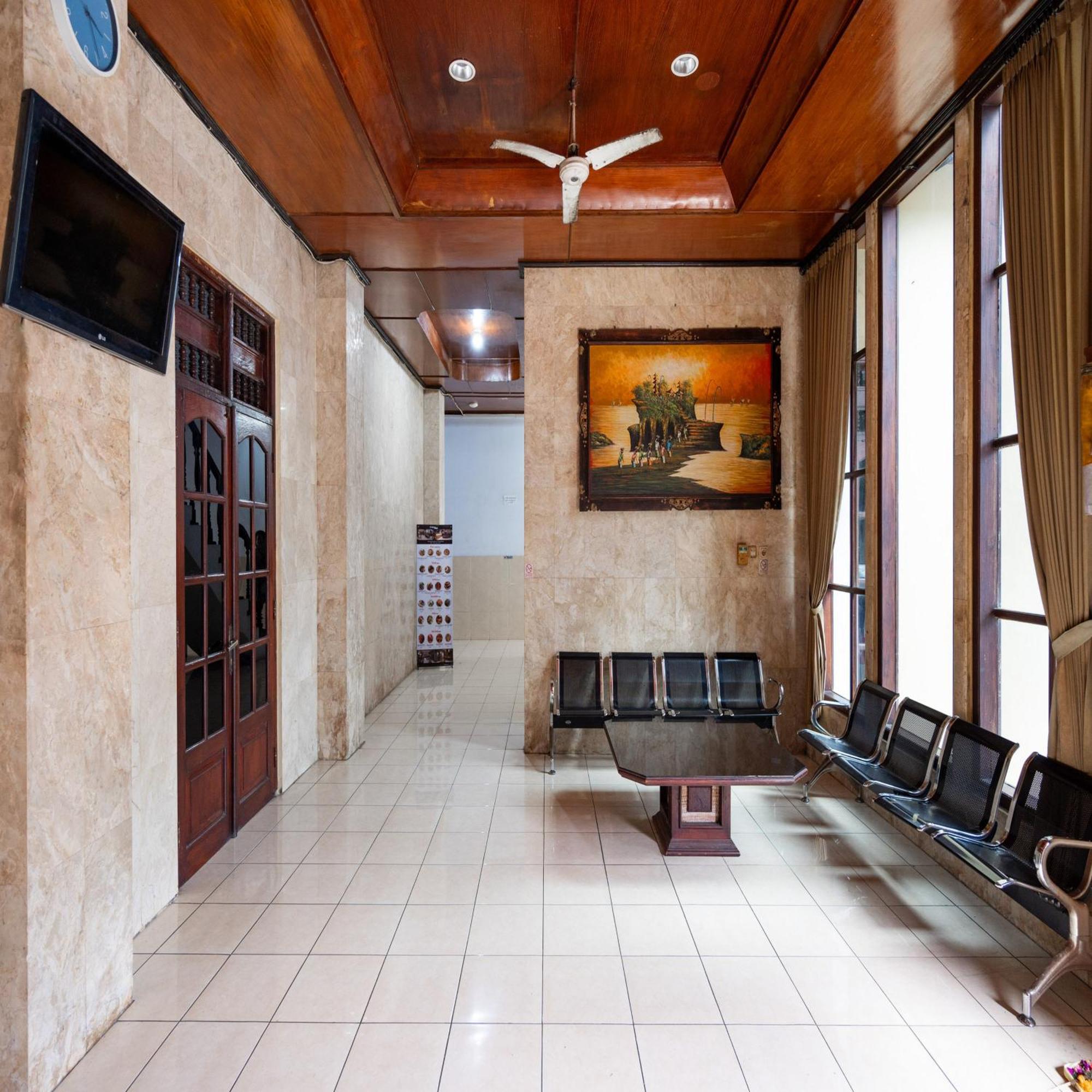 OYO 1952 Hotel Dewata Indah Denpasar Exterior foto