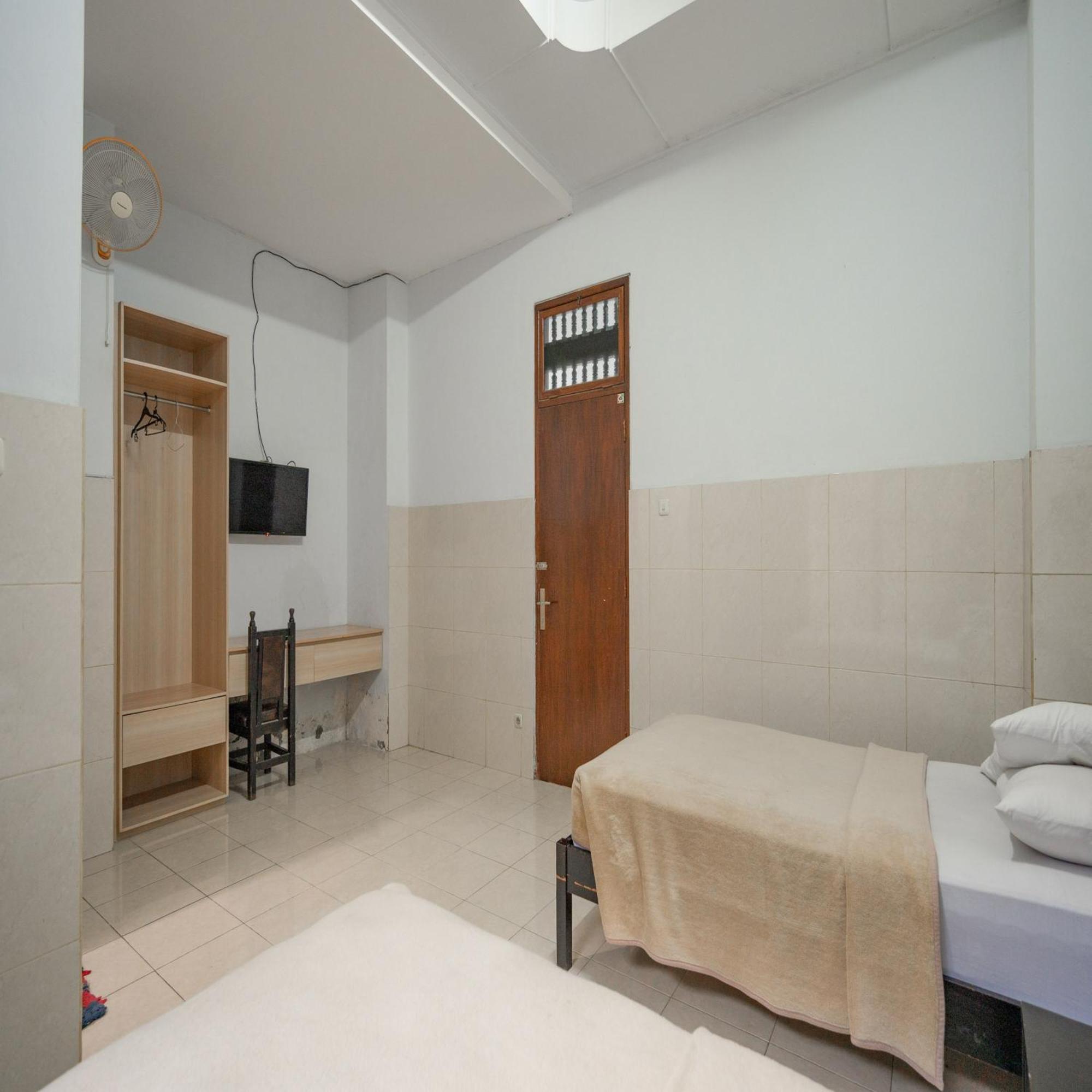 OYO 1952 Hotel Dewata Indah Denpasar Exterior foto